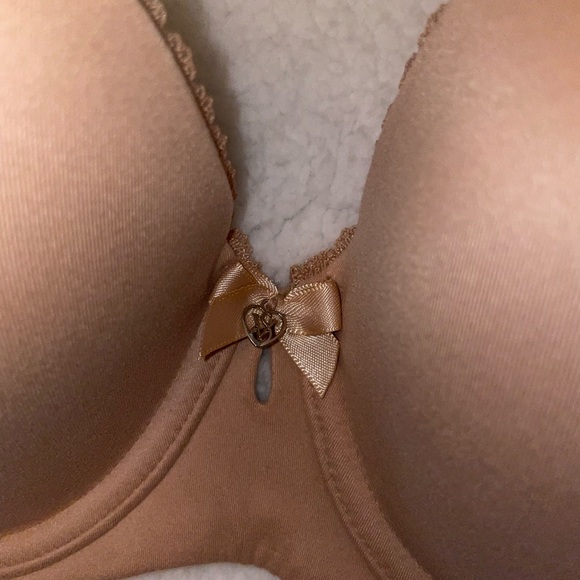 NEW 34DD Victoria’s Secret bras - Picture 6 of 16